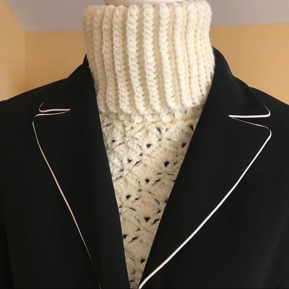 3/$15 Handmade crochet neck warmer - Picture 3 of 3